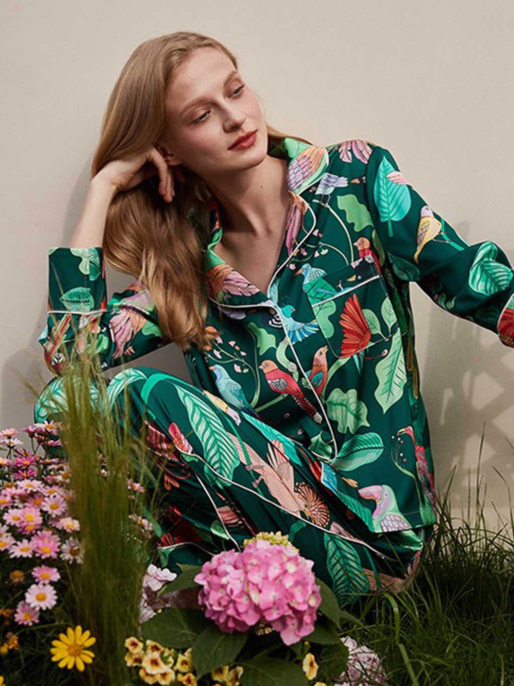 Parrot and Leaf Print Pajama Set