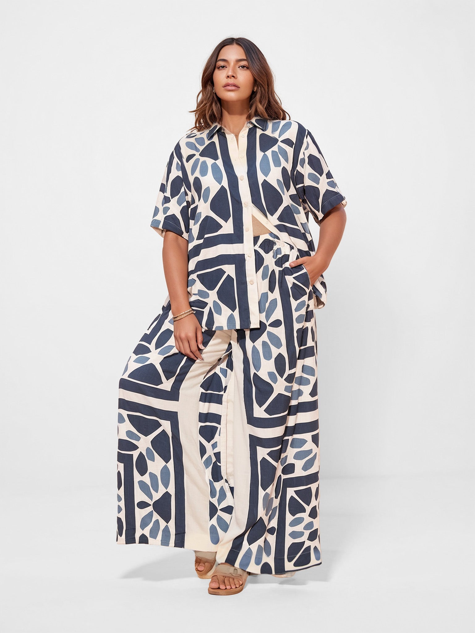 Modern Geo Print Wide-Leg Pants