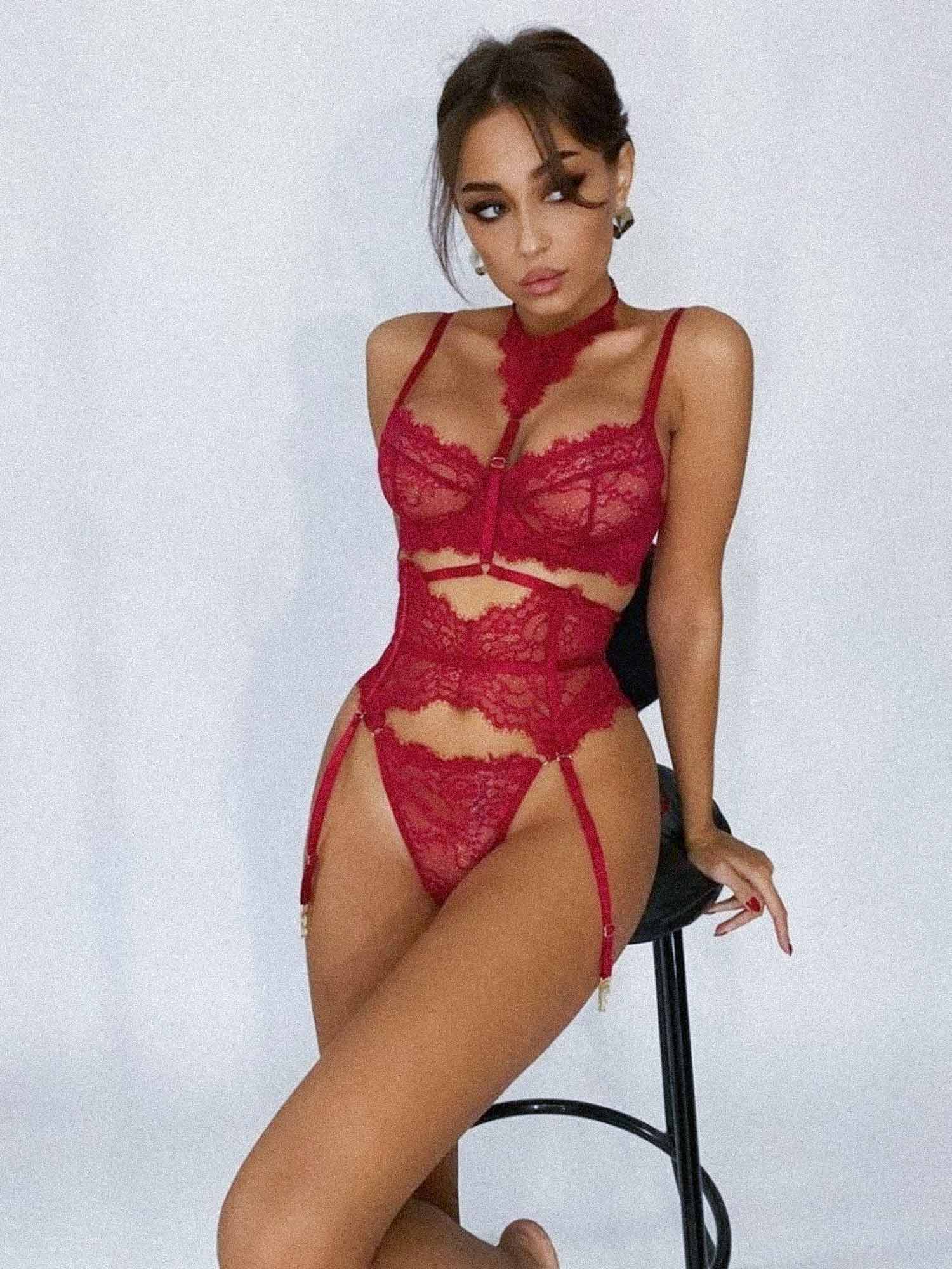 Set Lingerie Merah Liana