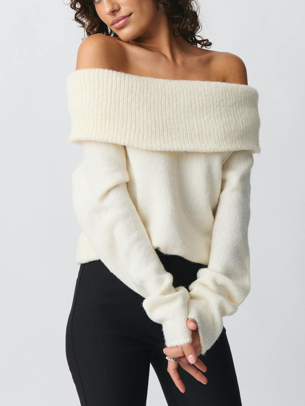 Baju Kolar Off Shoulder Padanan Serbaguna Manis