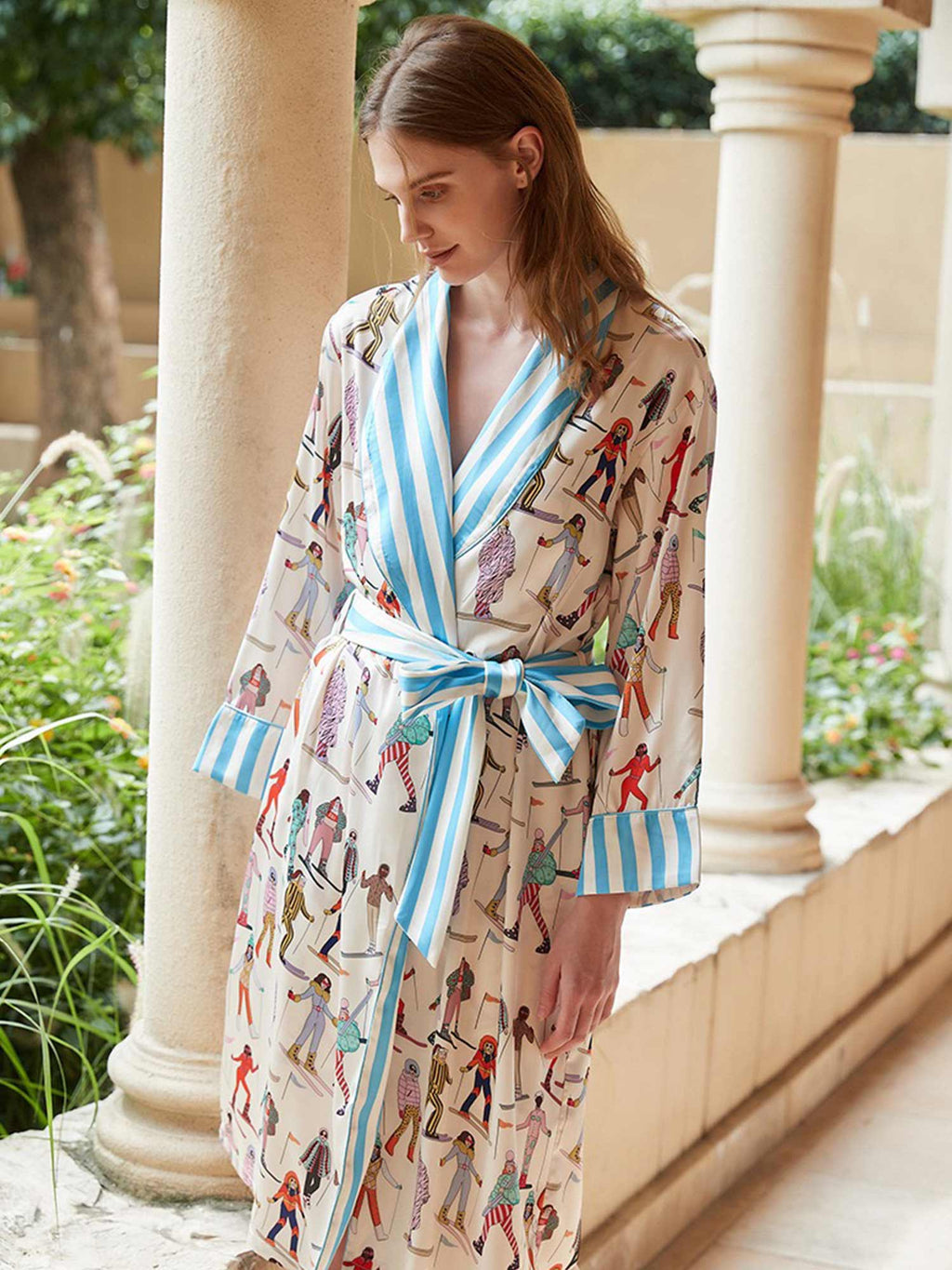 Ski Adventure Print Robe