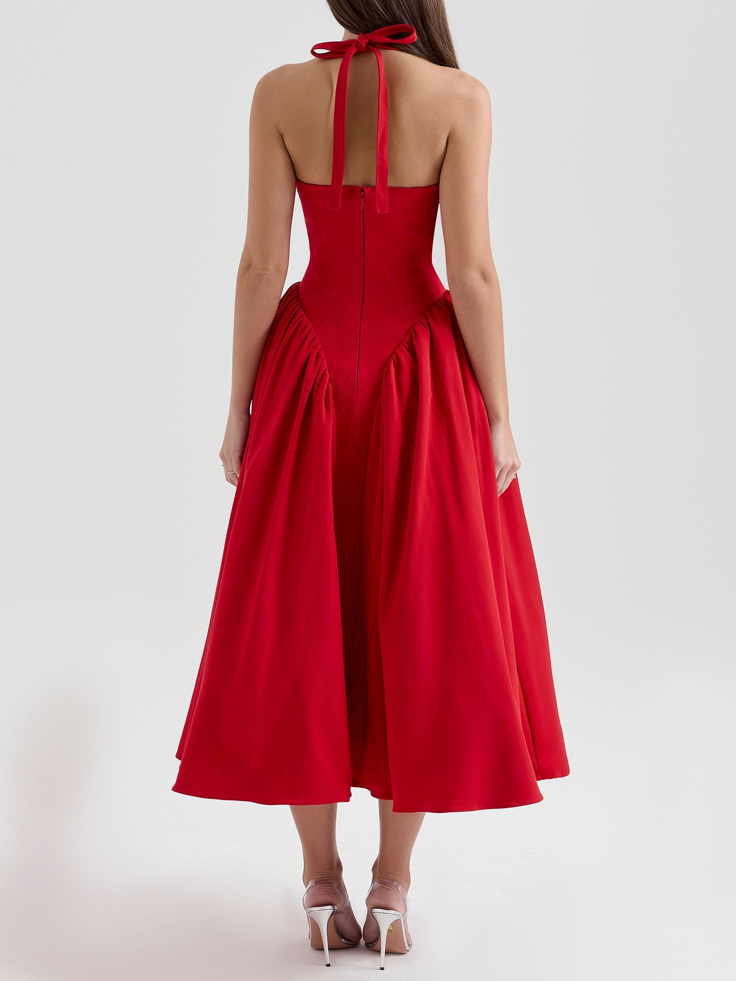 Gaun Midi Halter A-Line Berlipat