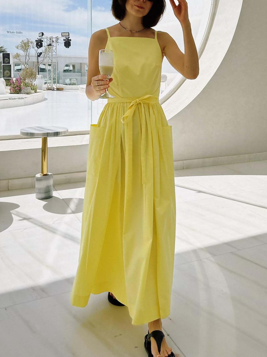 Gaun Midi Berikat Kuning