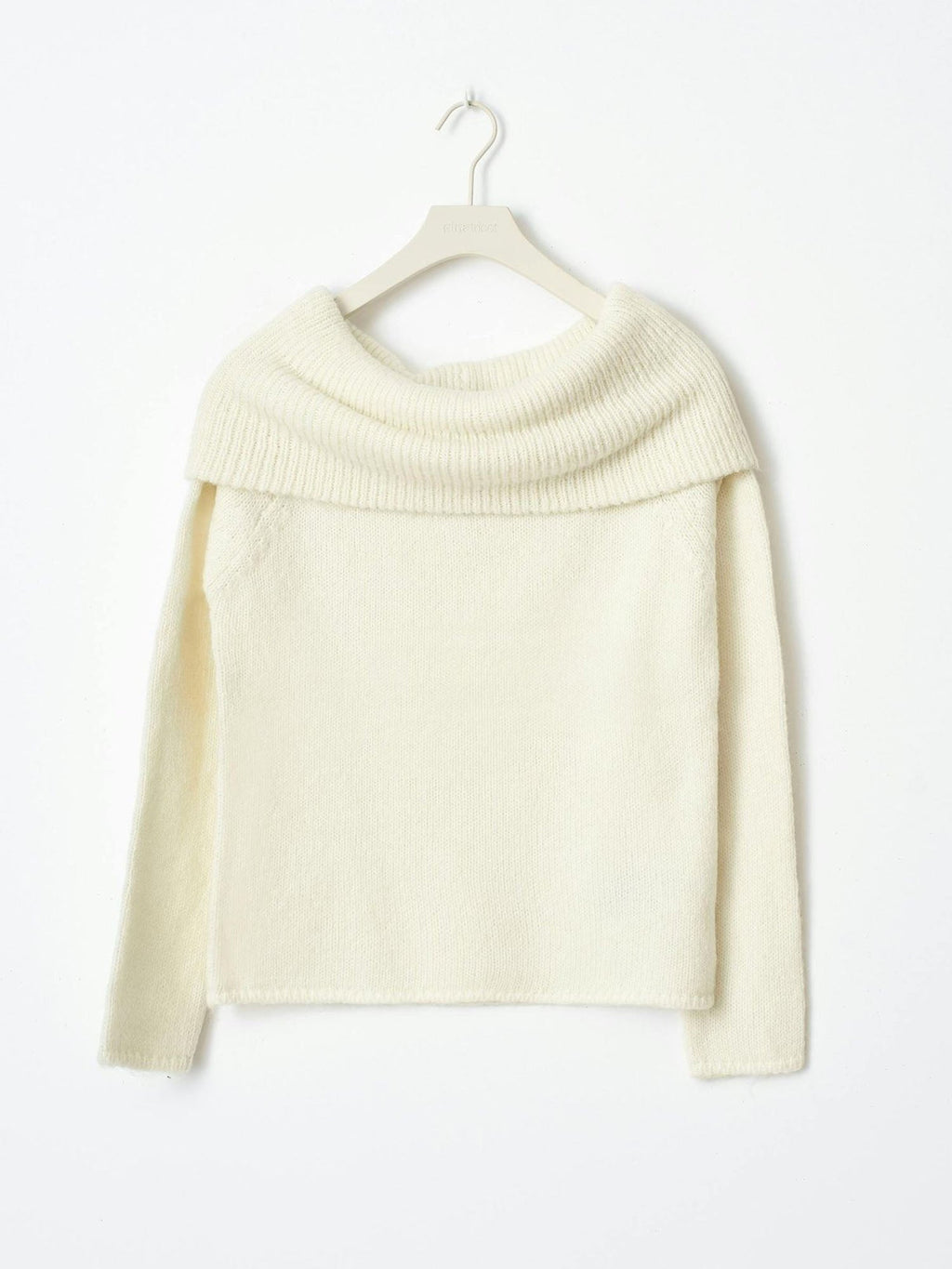 Baju Kolar Off Shoulder Padanan Serbaguna Manis