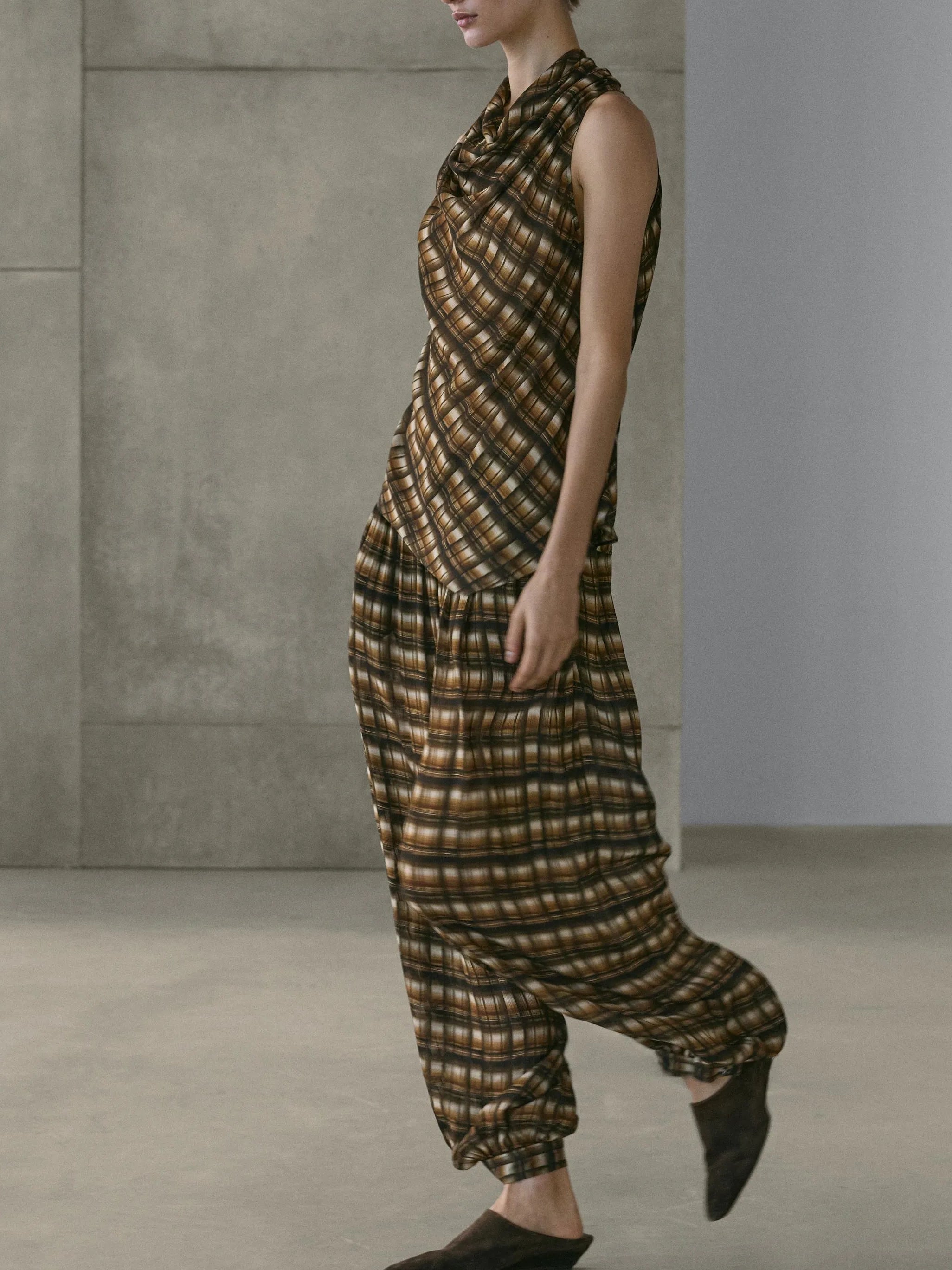 Brown Plaid Halter Top & Balloon Pants Two-Piece Set