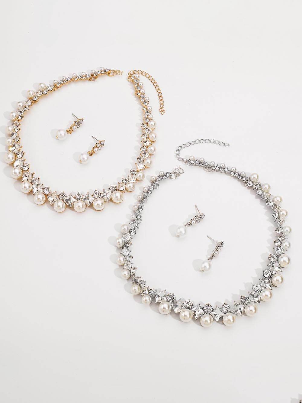 Set Kalung Aloi Barok Elegan dan Subang Mutiara